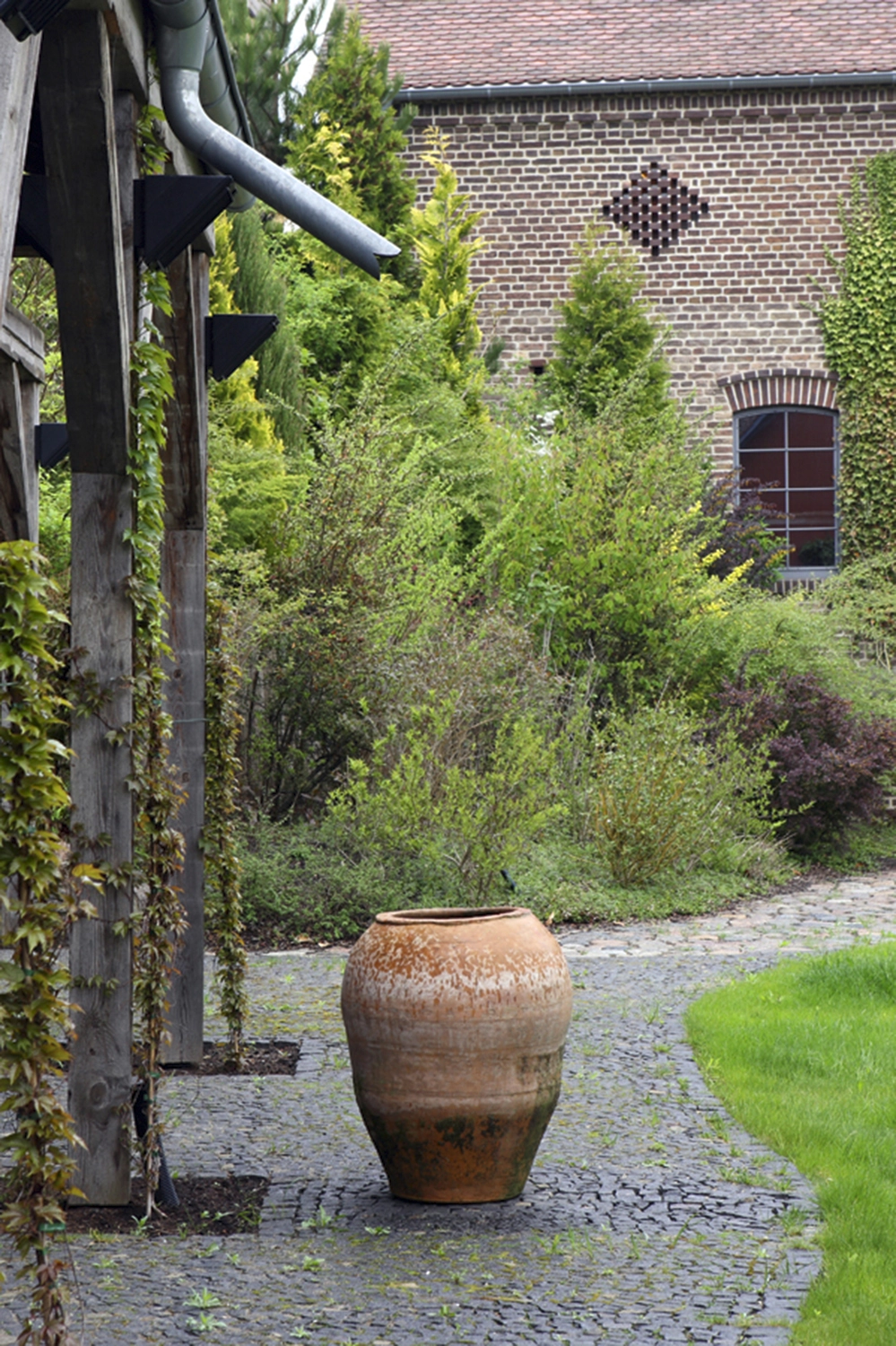 Historic Spanish clay pots (Tinajas)