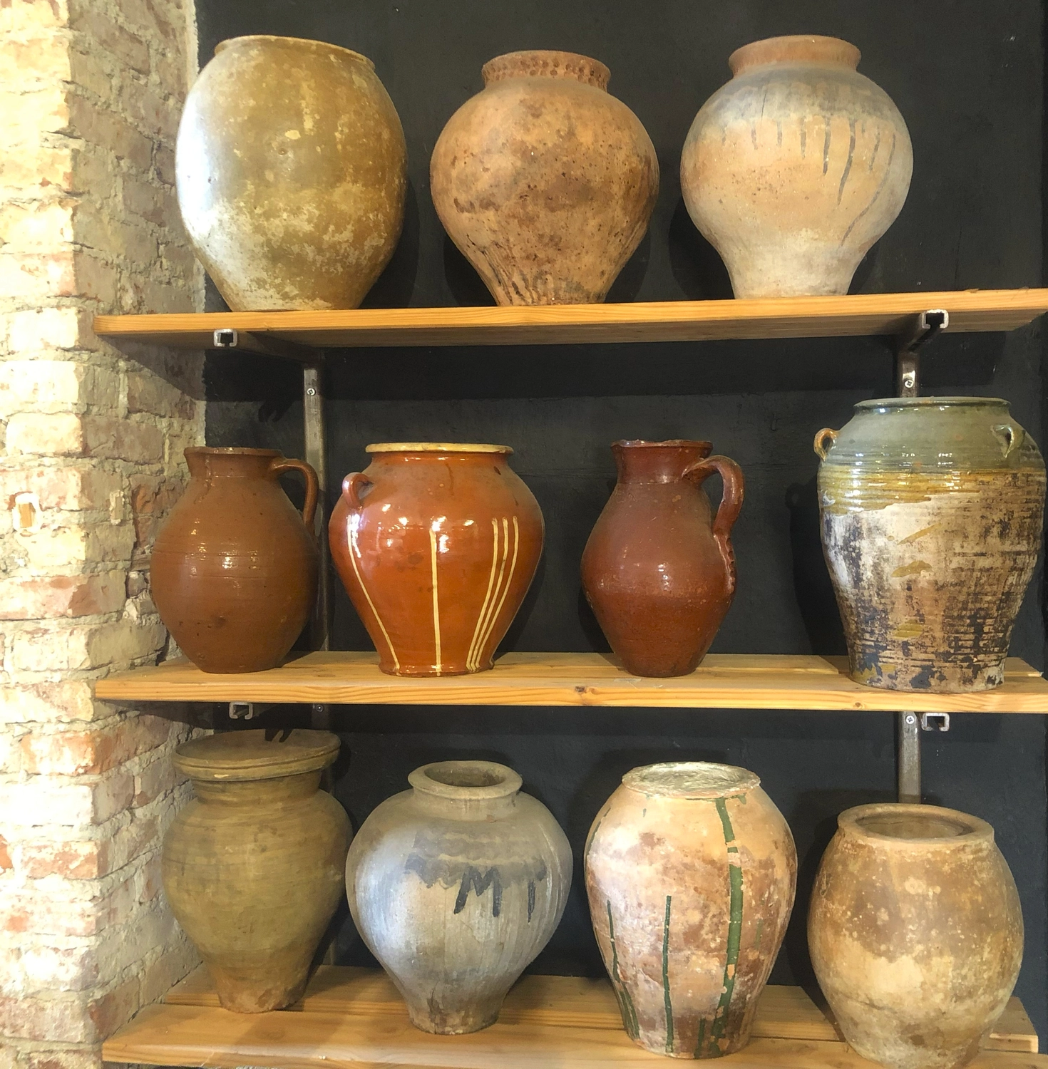 Historic Spanish clay pots (Tinajas)
